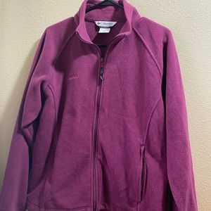 Columbia zip up jacket. Very pretty. Smoke free and pet friendly home!